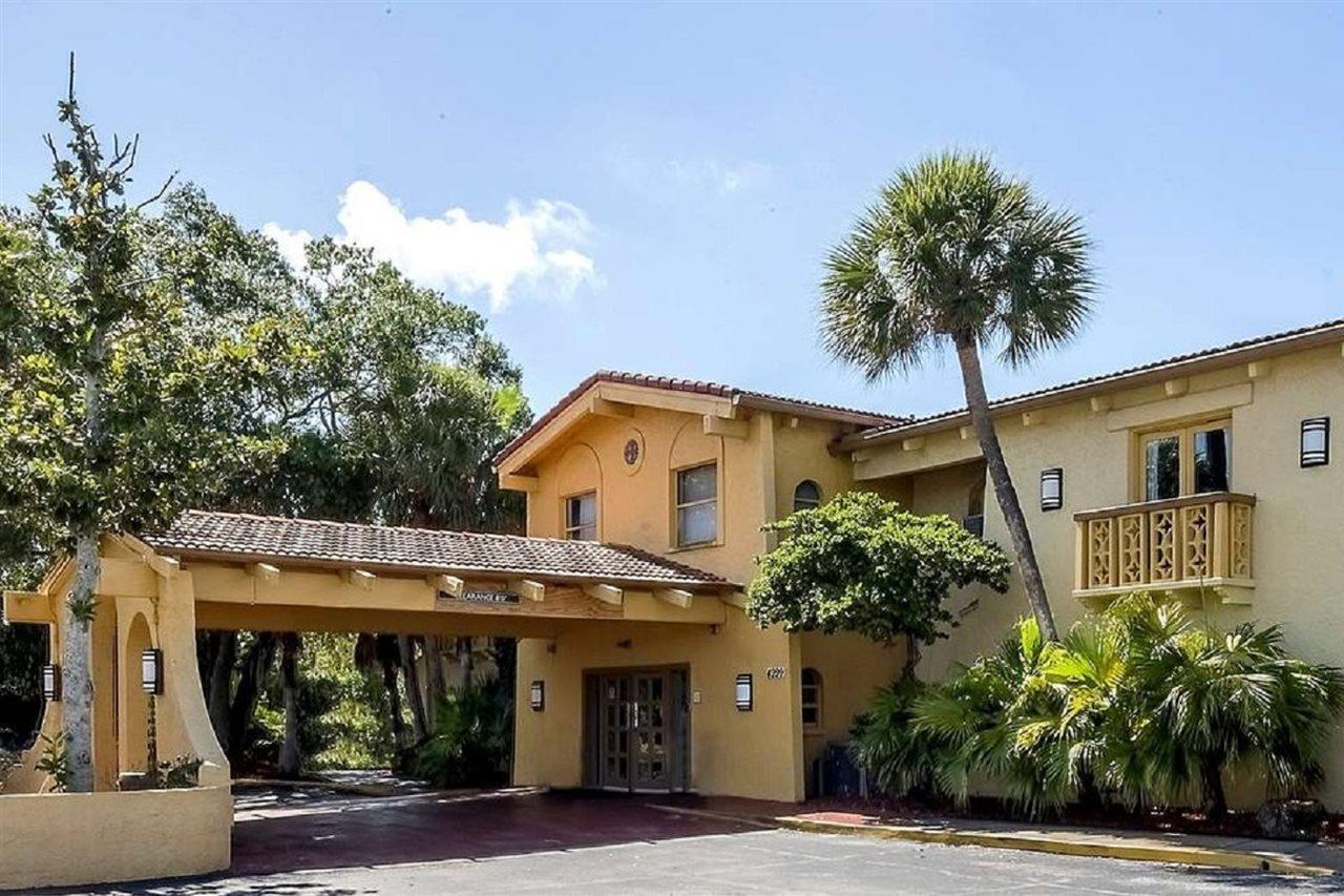 Red Roof Inn Tampa Bay - St. Petersburg Eksteriør bilde