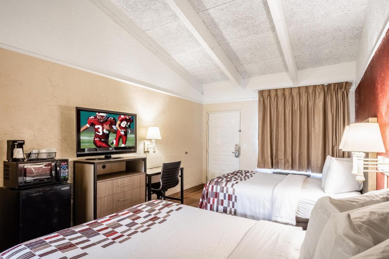 Red Roof Inn Tampa Bay - St. Petersburg Eksteriør bilde