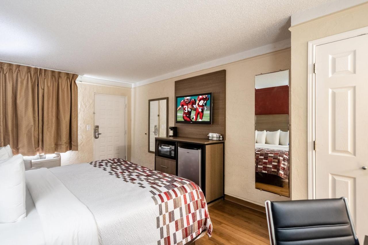 Red Roof Inn Tampa Bay - St. Petersburg Eksteriør bilde